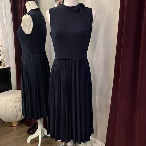 Maggy London Navy Tie Neck Dress Size 6 - Picture 1 of 11